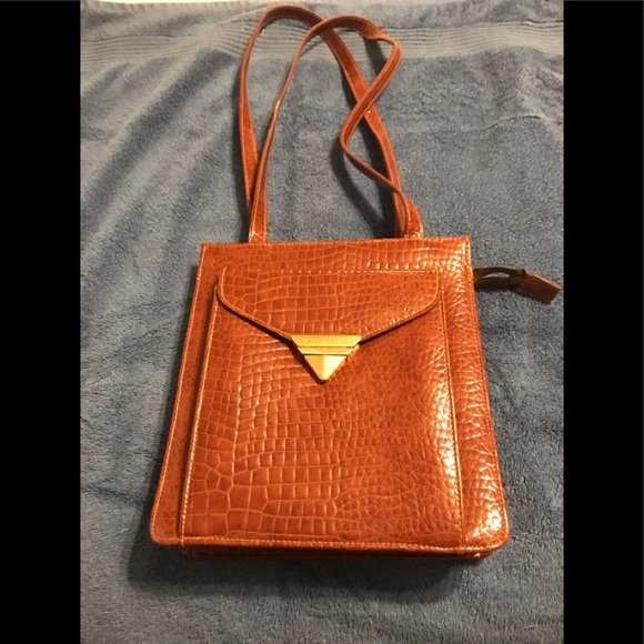 Handbags - Brown Vintage Purse. In good shape!